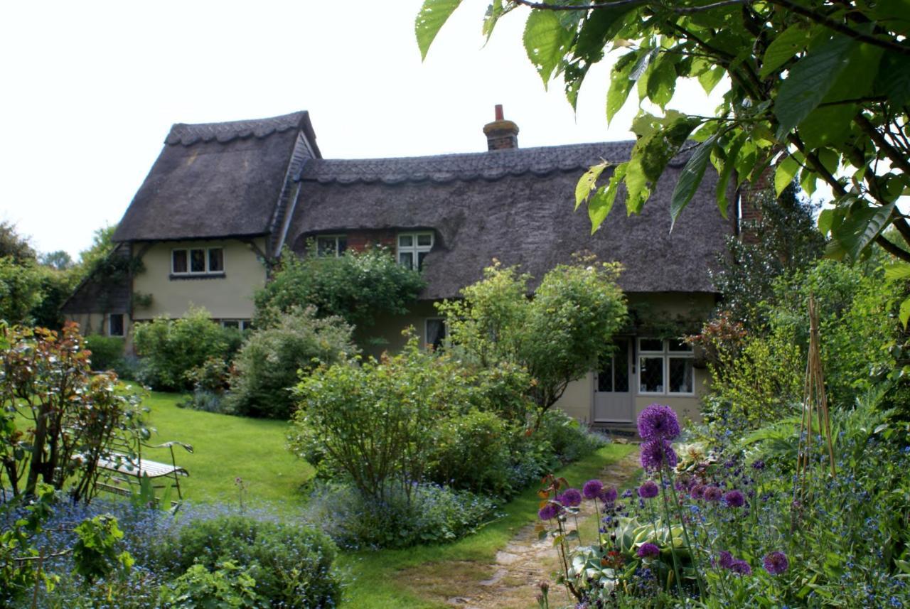 Thatched Cottage B&B Hever Exterior photo