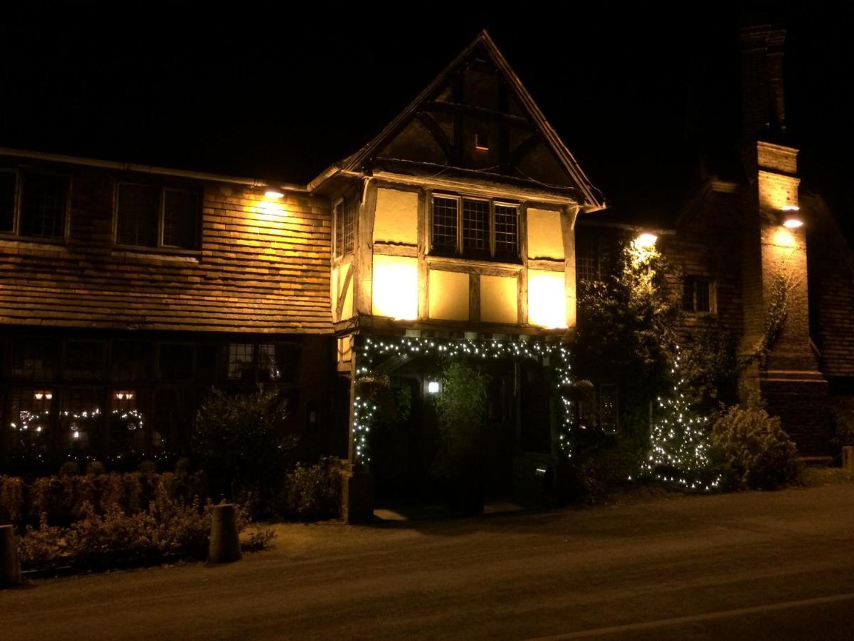 Thatched Cottage B&B Hever Exterior photo